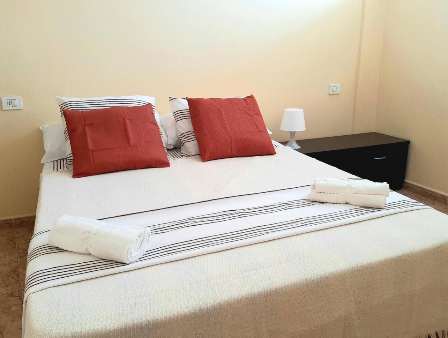 פלאייה דה לאס אמריקס Perfectly Located Apartment With Pool מראה חיצוני תמונה